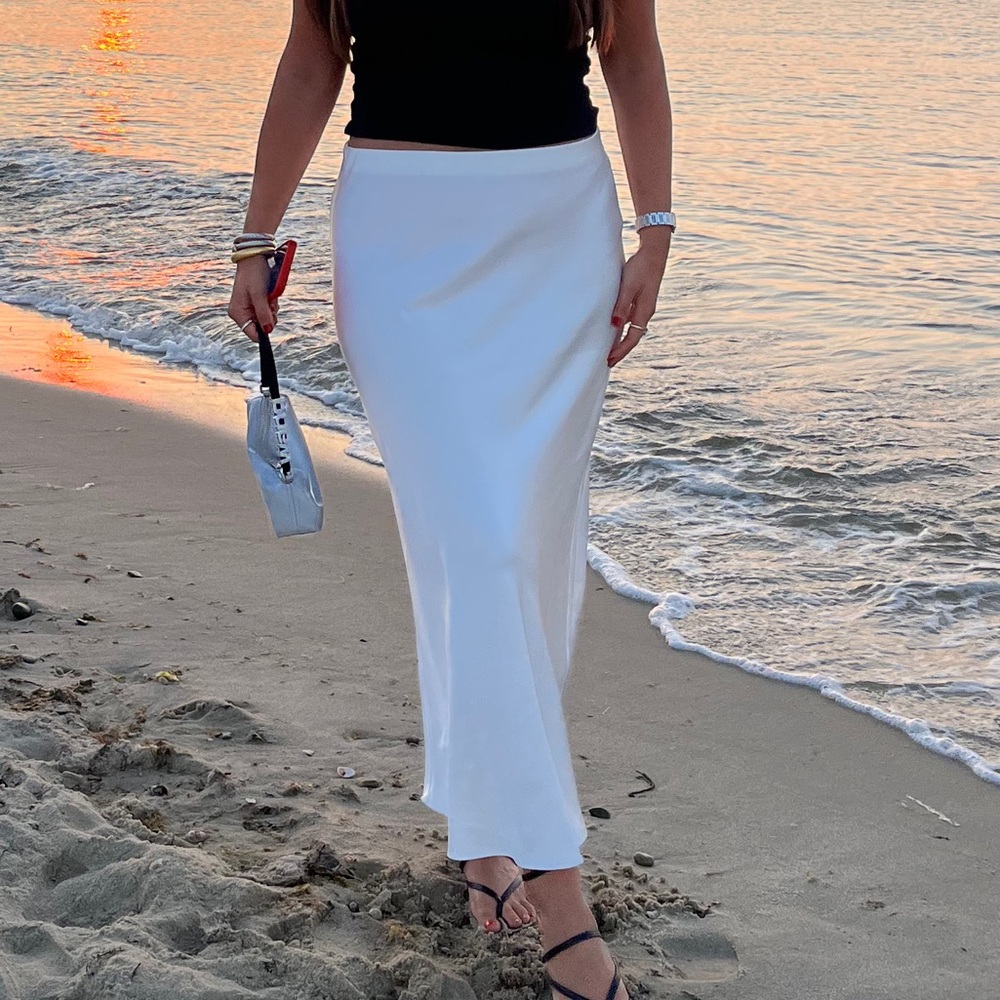 Zara white satin Skirt